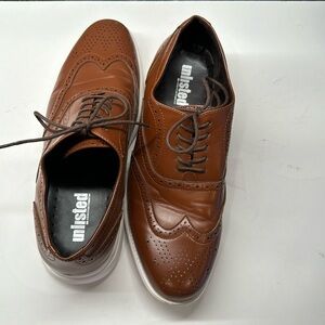 Unlisted By Kenneth Cole mens cognac color wing tip shoes size 9.5